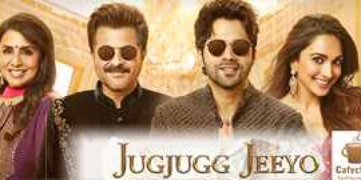 JugJugg Jeeyo Movie Review (2022) | Cast, Story and Trailer