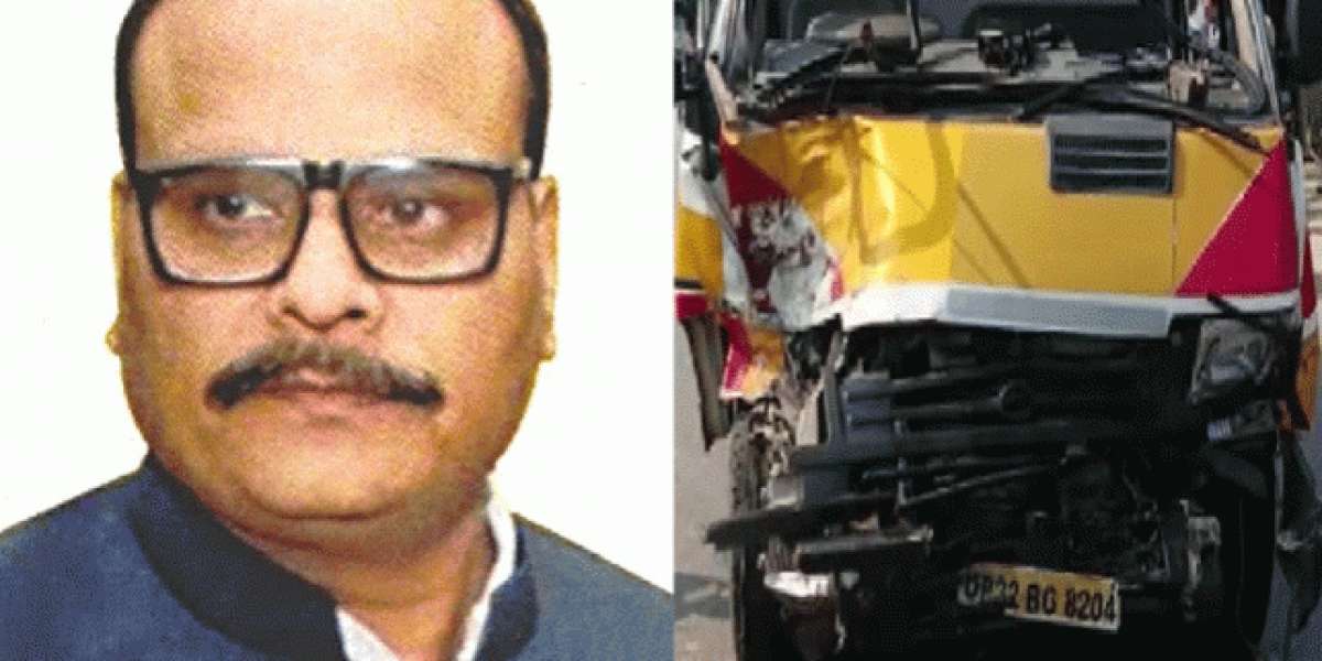 UP Deputy CM  Convoy Accident