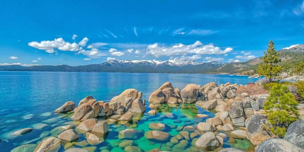 best time to visit Lake Tahoe