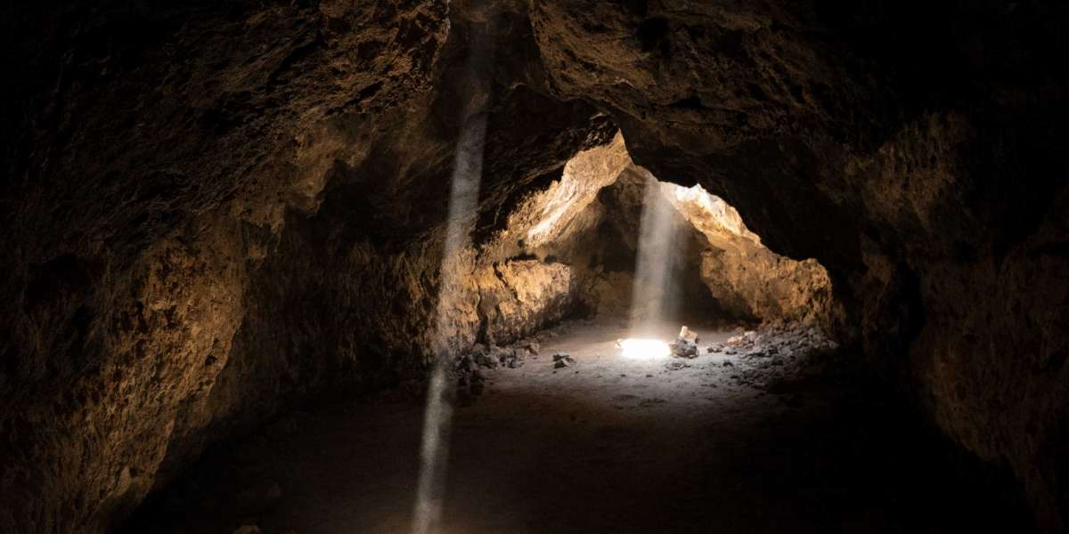 Exploring the Importance of Rudra Cave in Hindu Mythology while on the Kedarnath Yatra