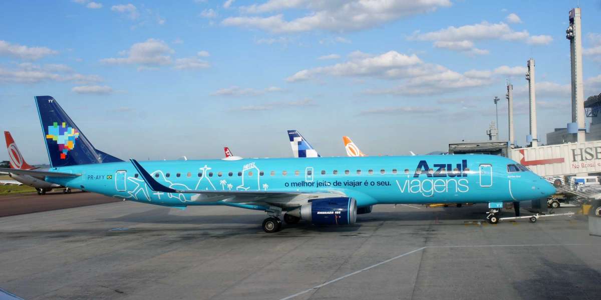 ¿Cómo contactar a la aerolínea Azul para negocios y servicios al cliente?