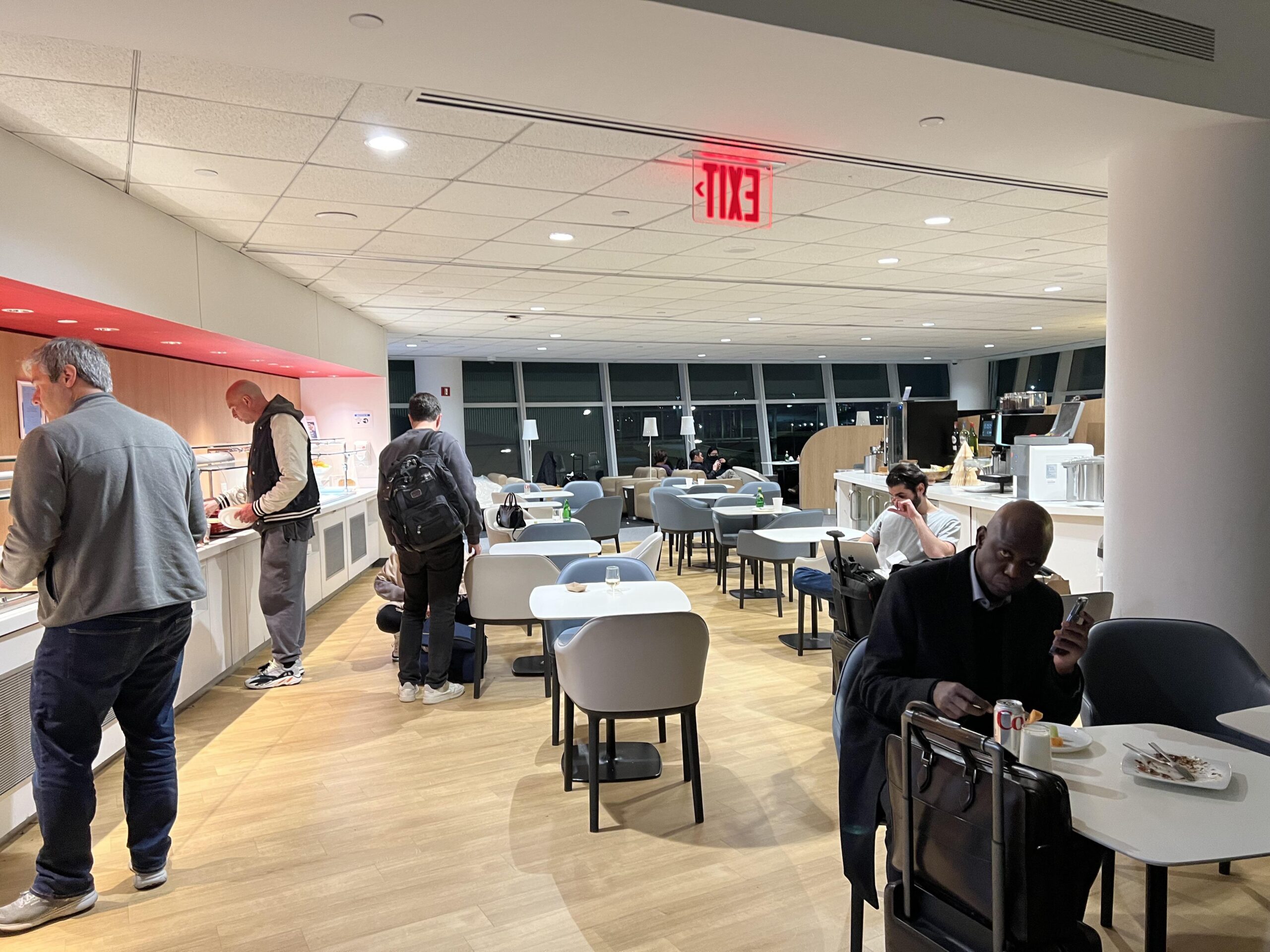 Air France Lounge in Jfk - Exclusive Review & Photos