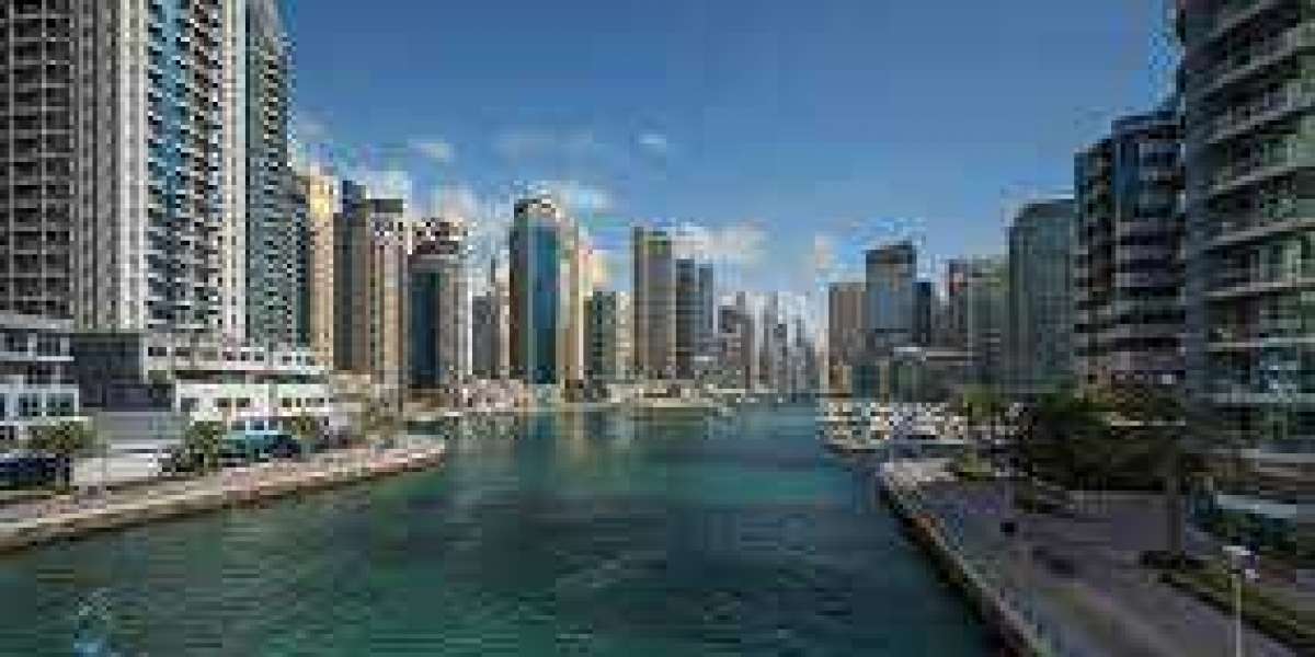 Dubai Marina: A Boater's Paradise in the Desert