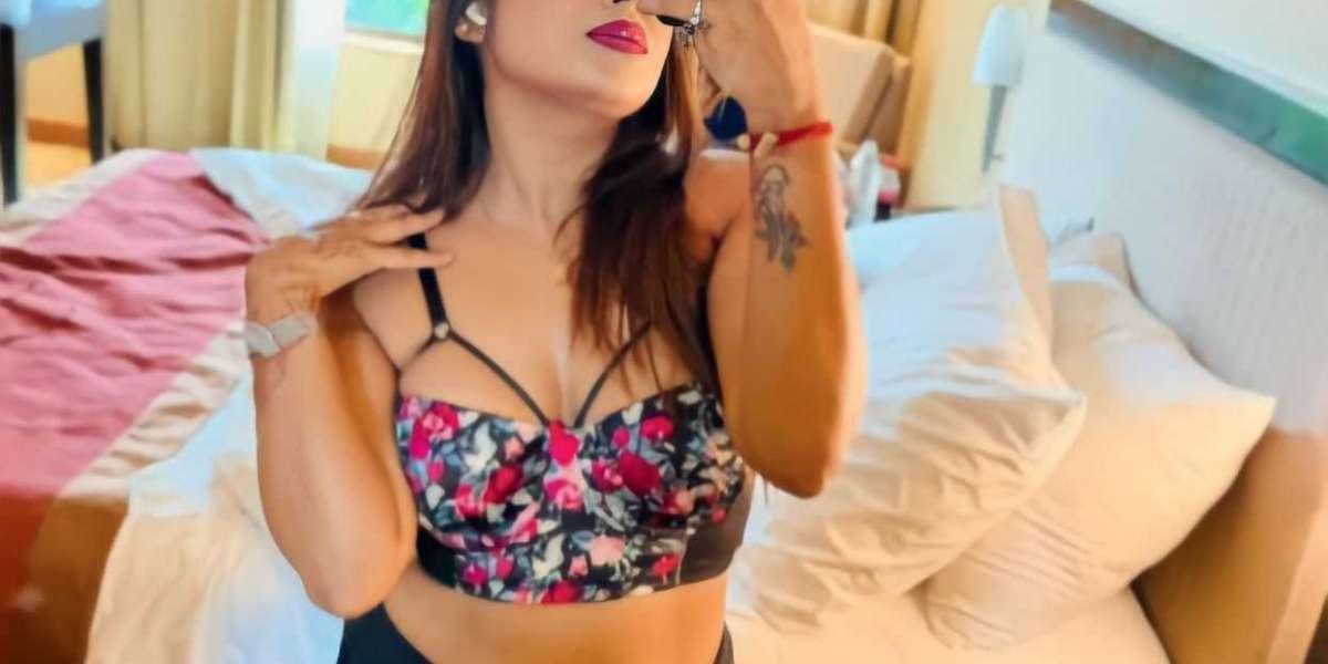 Night Stay in Luxury Hotels with Vocaall Panchkula Escort