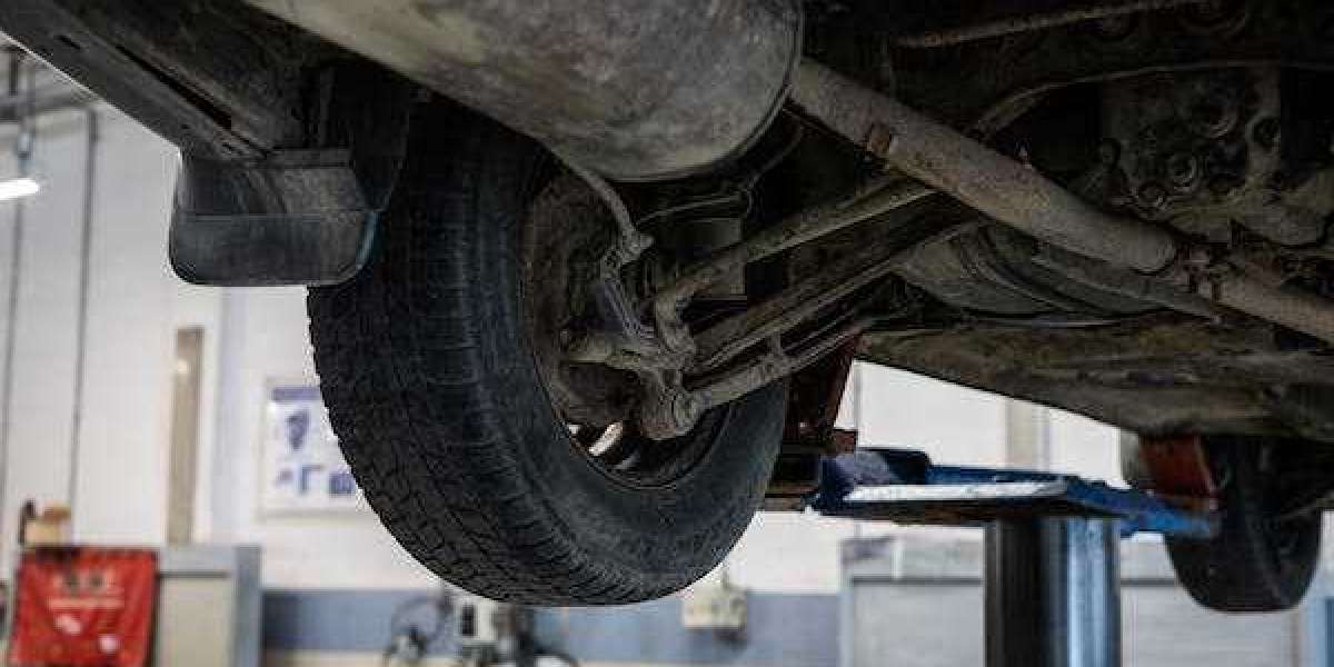 Don't Get Stranded! Find Truck Service Near You at the Click of a Button