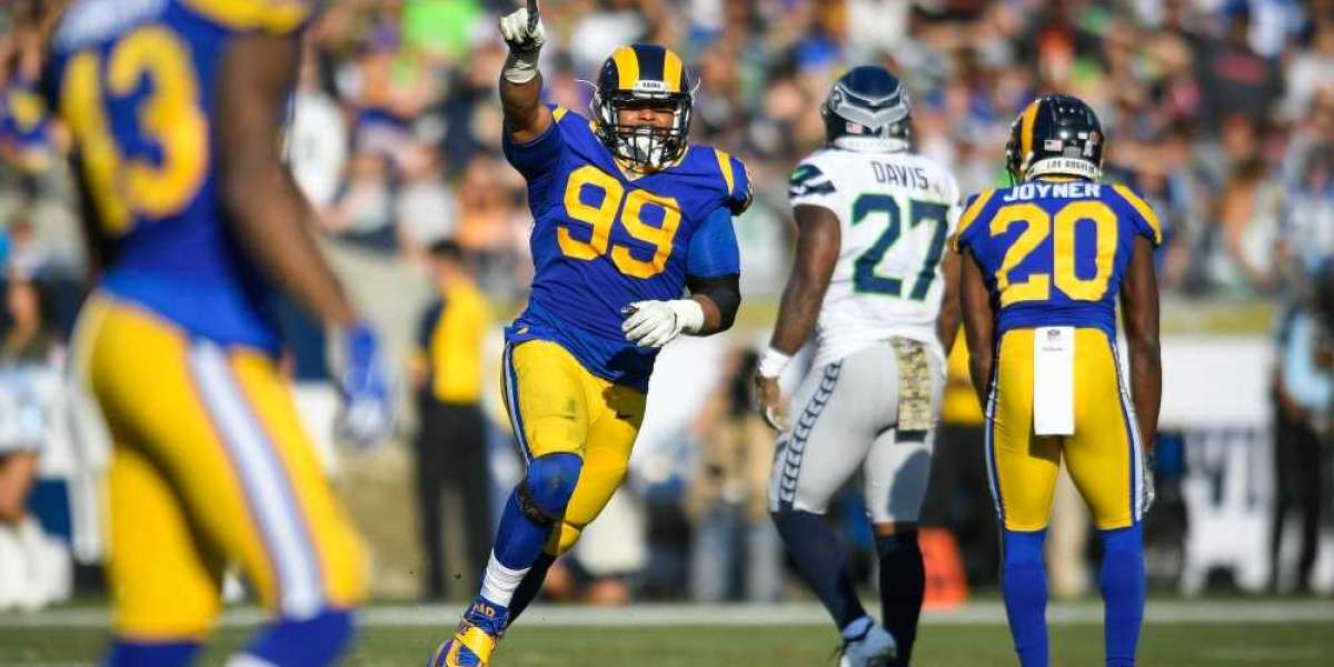 Aaron Donald Jerseys for the Classic Sports Fan