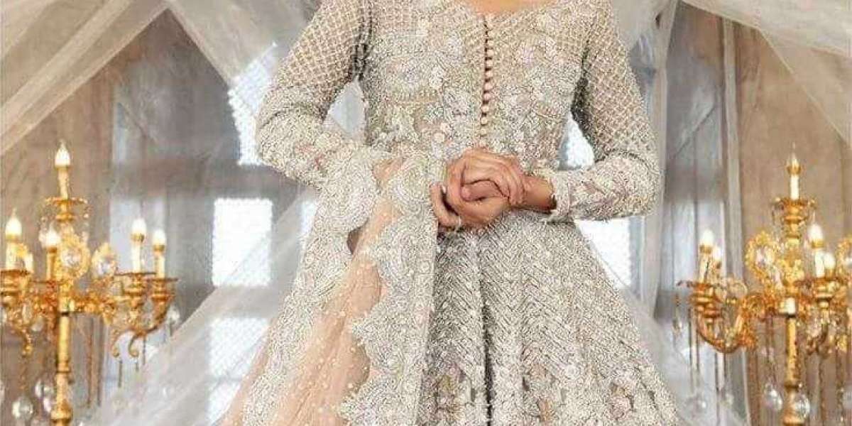 The Rise Of Online Wedding Dress Shopping In Pakistan