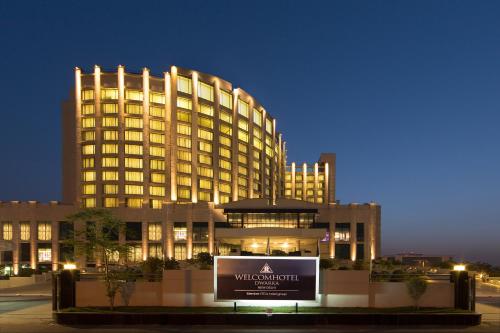 Hire the Escorts Service Near Welcomhotel by ITC Hotels Dwarka - Metro Escorts