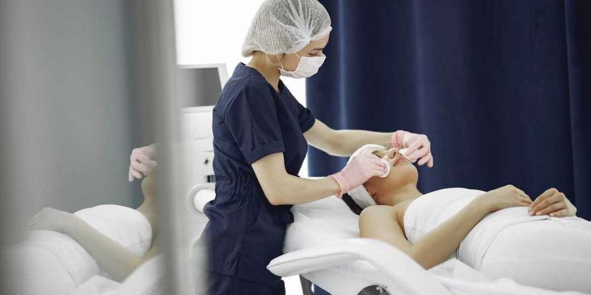 Elevate Your Skills: Explore Non-Medical Aesthetics with Scottish Beauty Expert