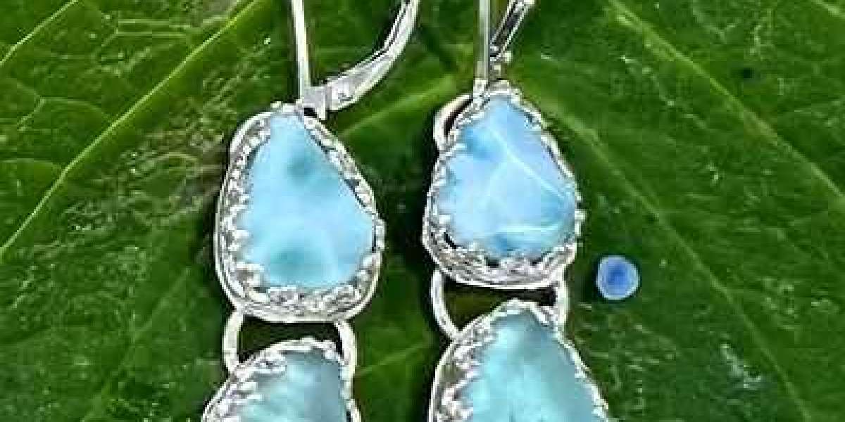 Embracing Nature with Eco Jewelry: The Elegance of Sea Glass Jewelry