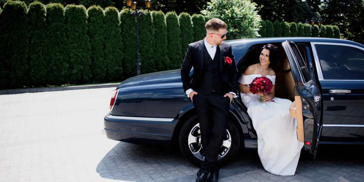 Wedding Car Services: Adding Glamour to Your Special Day