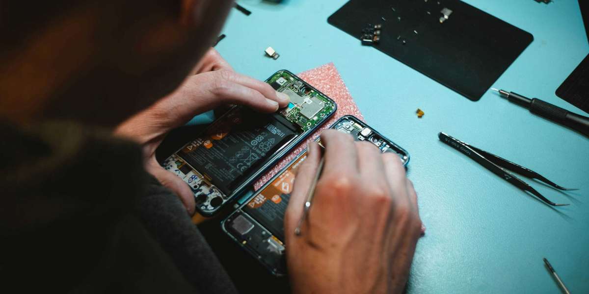 Need Samsung Repair? Why Our Service is Your Best Bet for Fast & Affordable Fixes